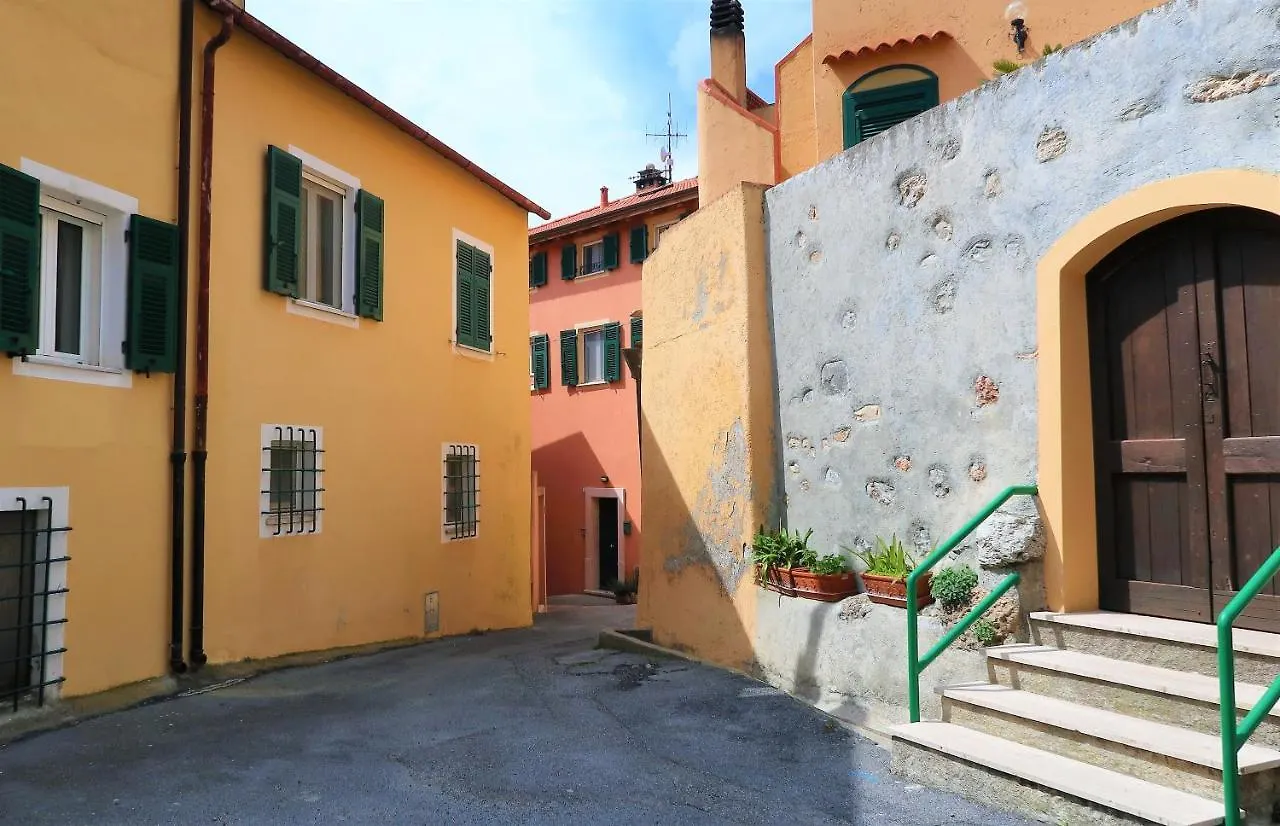 B&B Dalu Finale Ligure 0*,
